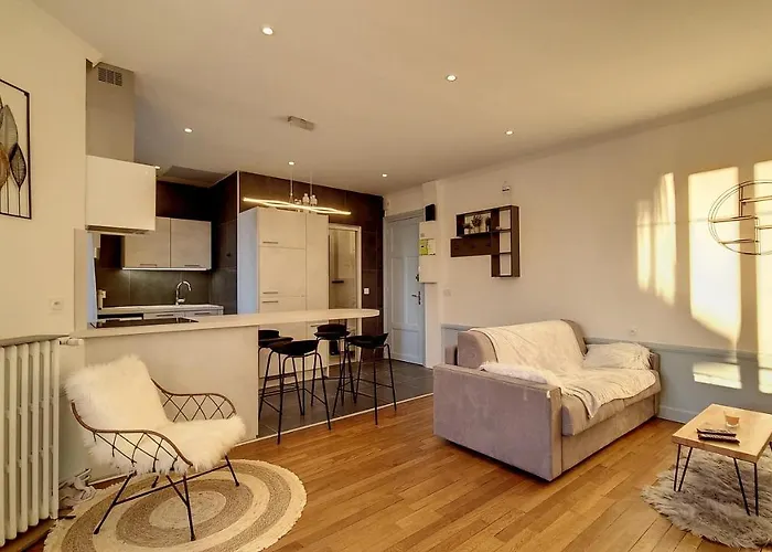 Apartment Spacieux Et Lumineux A 5 Min De La Gare *